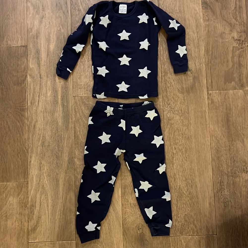 B.Steps star pajamas